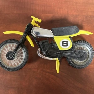 Vintage Tootsietoy Die-Cast Motocross Bike No. 3250 Yellow - Picture 1 of 4