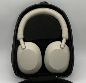 Sony WH-1000XM5 Over the Ear Noise Cancelling Wireless Headphones - Silver - #73 - Picture 1 of 5
