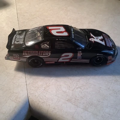 Литая модель Kerry Earnhardt No2 KANNAPOLIS Intimidators Monte Carlos 1:24  - Изображение 1 из 4