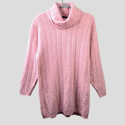 Suéter túnica tejido con cable Wainscott Ireland rosa lana de cordero pelo de conejo cuello alto Foto 1 de 4