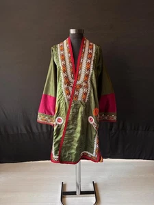 Antiker turkmenischer Seidenmantel / Chapan / Kimono / Kaftan Mantel - handbestickt Tek - Bild 1 von 20