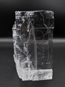 Halite crystal with water and ancient organisms inside,a very rare specimen 635g - Picture 1 of 11