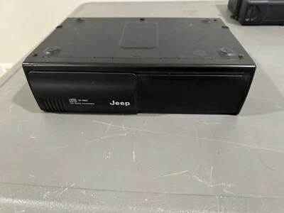 Jeep 10 Disc CD Auto Changer With Magazine OEM Chrysler Corp P56042129AG  - Image 1 of 3