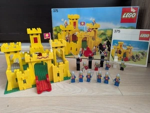Lego 375 Yellow Castle 99.99% Complete BOXED - Picture 1 of 20