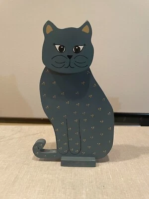 Adorable tope de puerta para gato azul.  13" de alto, 8" de ancho.  Color suave combina con muchos estilos Foto 1 de 4