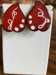 Vintage Red and White Upside Down Heart Copper Enamel Screwback Earrings - Picture 1 of 3