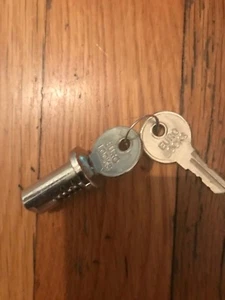Acorn Lock and Key gumball  vending machine Northwestern Eagle Oak - Picture 1 of 2