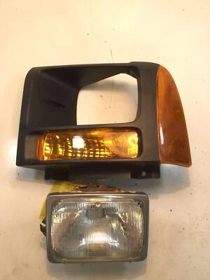 Faro conductor izquierdo FORD F350 SD PICKUP 06 haz sellado (halógeno) Foto 1 de 4