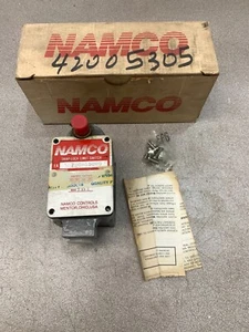 NEW IN BOX NAMCO SNAP-LOCK LIMIT SWITCH EA700-15000 - Picture 1 of 8