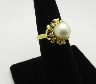 9mm Pearl & Diamonds Halo Style in Solid 14k Yellow Gold Ring 7.8 gr size 6 - Image 1 of 4