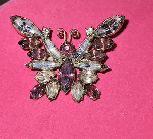 Vintage Juliana D&E Pin Brooch Butterfly Pink Red Fuchsia Rhinestone Verified - Picture 1 of 2