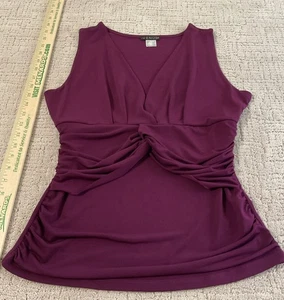 VENUS PURPLE V NECK TOP SIZE Medium.EUC - Picture 1 of 11