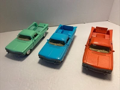 1996 Lot of 3 Tootsie Toy Hard Body '59 Chevy El Camino Green, Red & Blue 1:32 - Image 1 of 4