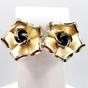 Vintage Large Figural Rose Clip On Earrings Satin & Polished Gold Tone Fashion - Picture 1 of 7