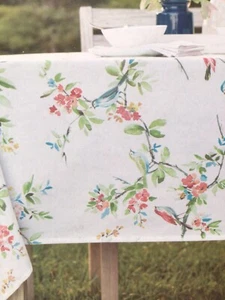 CHIC BLOOMS In/Outdoor Fabric Tablecloth 60 x 84 Sun & Spill resistant Birds - Picture 1 of 10