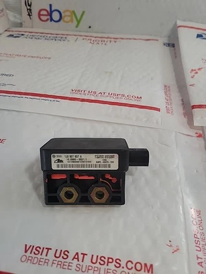 Датчик скорости рыскания ESP 2000-2006 Audi TT 225 л.с. MK1 8N OEM 1J0 907 657 A - Изображение 1 из 4