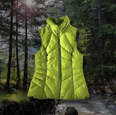 Kenneth Cole Down Feather Zip Vest Womens M Green Puffer Quilted Warm Winter - Image 1 of 4