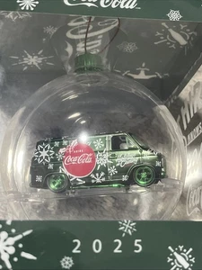 2025 M2 Machines Christmas Ornament - Coca-Cola 1971 Chevrolet Van CHASE!! - Bild 1 von 11