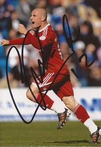 SWINDON: ALAN McCORMACK SIGNED 6x4 ACTION PHOTO+COA - Picture 1 of 1