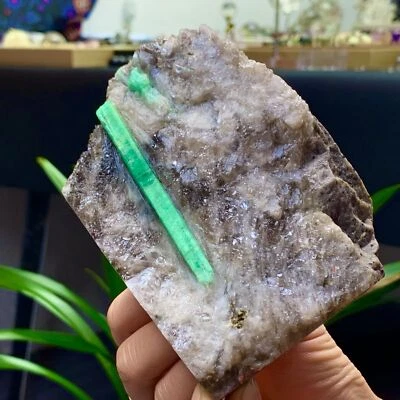 1.30LB Natural Rare Emerald Gem CrystalMineral Specimen/China - Image 1 of 4