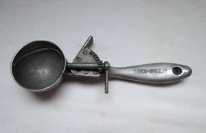 Vintage Aluminum Cook-Eez Mechanical Ice Cream Scooper - Picture 1 of 2
