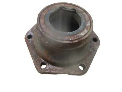 Triumph TR4A TR250 TR6 Rear Hub Housing 1966-1976 #674-900 137496 - Image 1 of 2