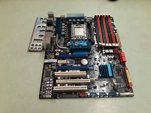 Asus P6T SE Motherboard / i7-920 SLBEJ + I/O Shield - Picture 1 of 4