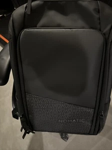 Nomatic Travel Backpack V1 KICKSTARTER 20-30L WATERPROOF RFID SAFE LAPTOP BAG - Picture 1 of 5