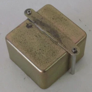 Mu-metal filter shield cover for Collins 75S-3B/C receiver with posts and screws - Zdjęcie 1 z 2