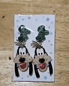 Goofy Disney Inspired Crystal Stud Earrings Cosplay Disneybound - Bild 1 von 1