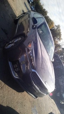 Guardabarros delantero derecho usado se adapta a: Kia Cadenza 2018 delantero derecho grado A Foto 1 de 4