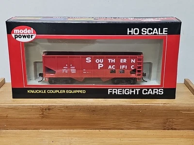 MODEL POWER SOUTHERN PACIFIC  HOPPER CAR  #98064 HO Scale NEW.  - Image 1 of 4