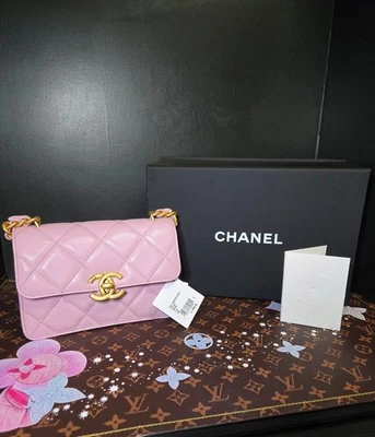Nuevo bolso Chanel rosa auténtico pequeño Foto 1 de 3