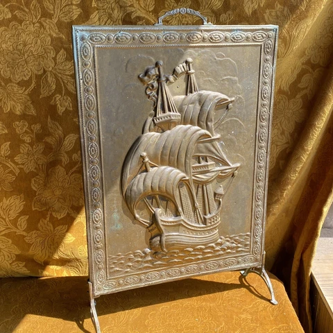 Antique Edwardian Vintage Country Brass Fire Fender Guard Embossed Repousse Cover