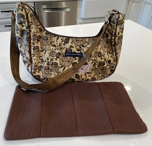 Petunia Pickle Bottom Touring Tote Diaper Bag - Picture 1 of 11