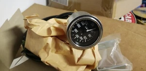 stewart warner 82327-216 oil temp.gauge (12a shelf) - Picture 1 of 2