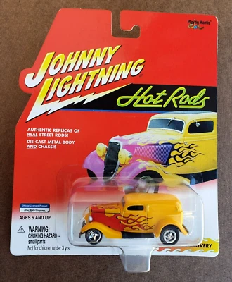 Johnny Lightning 1933 2001 entrega serie Hot Rods amarillo panel con llamas 1:64 Foto 1 de 4