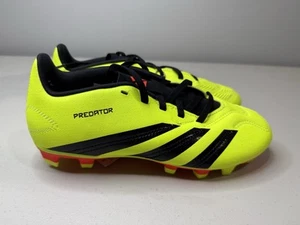 Botines de fútbol terrestre flexibles amarillos Adidas Predator Club IG7757 talla 5 para hombre - Imagen 1 de 5