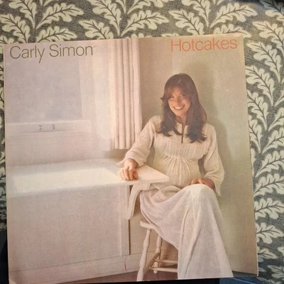 CARLY SIMON "HOTCAKES" VINYL LP 1974 NEAR MINT - Image 1 of 4