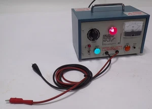 DIELECTRIC STRENGTH TESTER AVC 25V In 115Vac 60Hz 3A Out 0-2500Vac 95mA TESTED - Picture 1 of 9