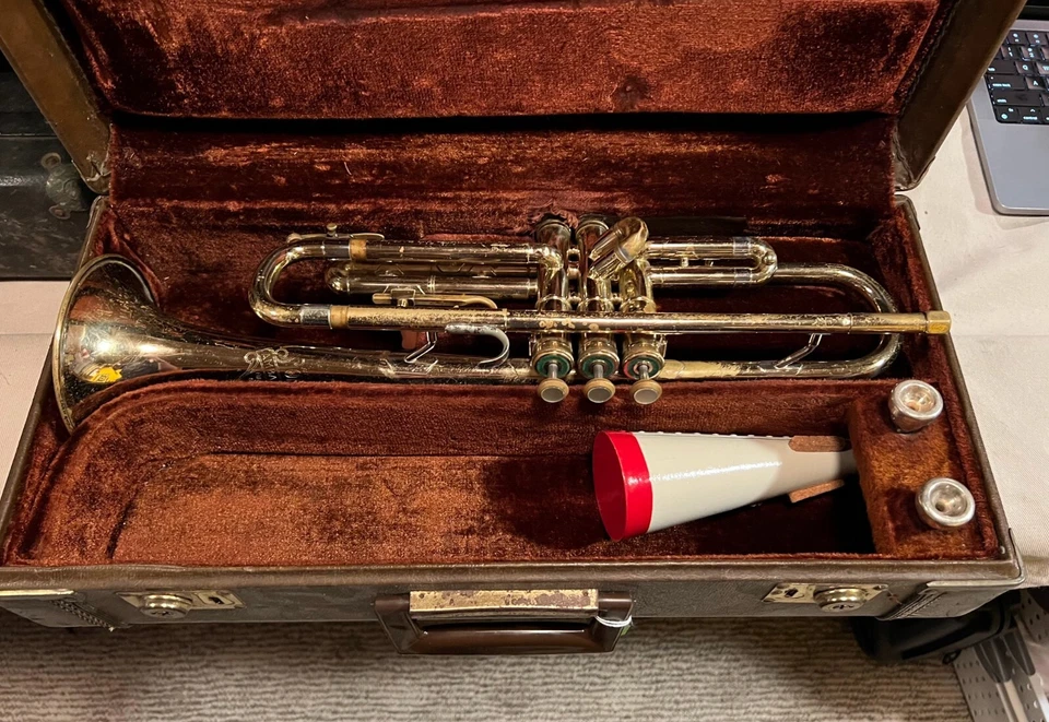 Olds Ambassador Trumpet Used w/Case and Mouthpiece - Image 1 of 1
