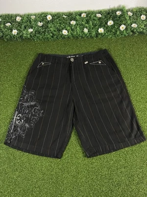Pantalones Cortos Bordados Vintage Y2K Affliction Rayas Flor de Lis LEER Foto 1 de 4