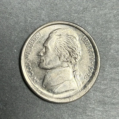 1998 P Jefferson Nickel Broadstruck Mint Error Coin - Image 1 of 2