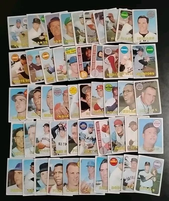 1969 Topps Baseball Lot - 50 Different Vintage Cards - W/ Dick Schofield - Image 1 of 4