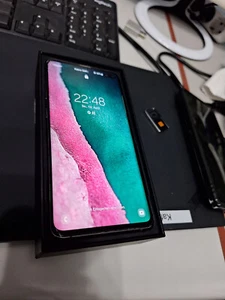 Samsung Galaxy S10 - Bild 1 von 4
