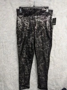 NWT Torrid Womens Size 0 Black and Silver Shimmer Crop Leggings. - Picture 1 of 5
