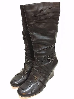 Bakers Piper Women's Black Leather Zip Boots Size 10 M - Image 1 of 4