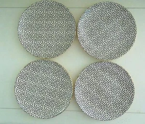 SET OF 4 THYME & TABLE BLACK POLKA DOT W/GOLD TRIM DINNER PLATES - PRISTINE! - Picture 1 of 4