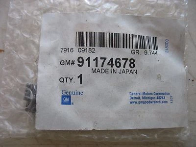 NOS GM # 91174678 Instrument cluster bulb and socket Discontinued - Image 1 of 2