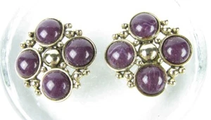Vintage Carol Dauplaise Gold-Flecked Purple Signed Clip-On Earrings - Picture 1 of 4